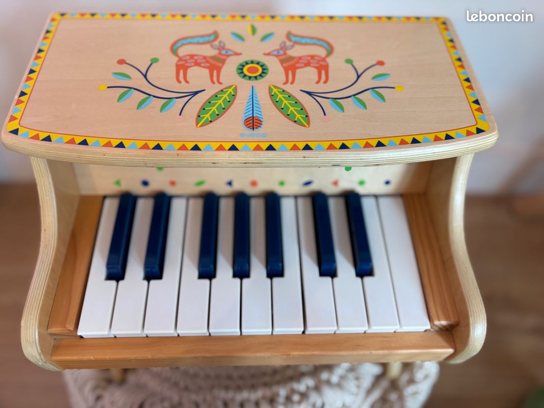 Piano Jouet Miniature Ancien En Bois – Déco Rétro Ou Objet De Collection