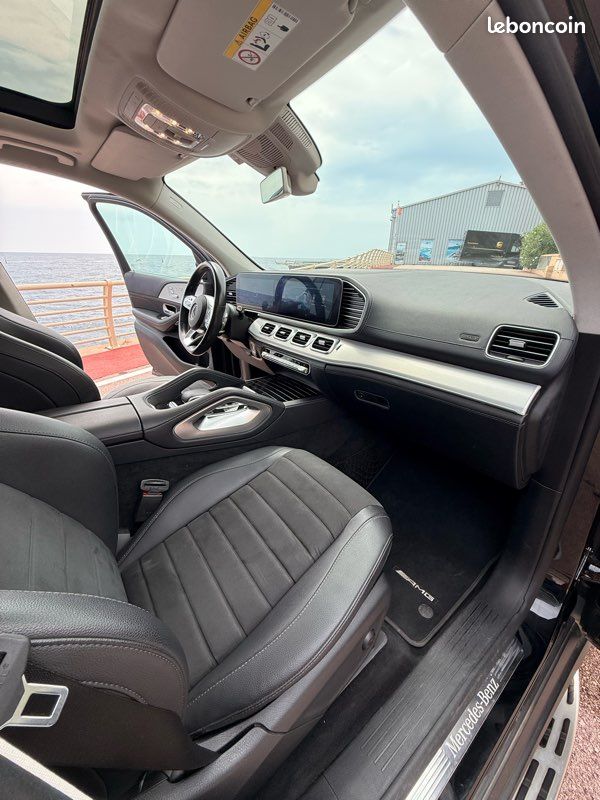 Mercedes Benz GLE 300 d 4-matic AMG Line 7 places (image 9)