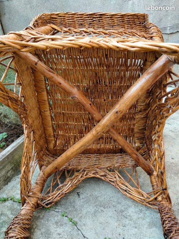 Fauteuil en osier et rotin, à oreillettes (image 2)