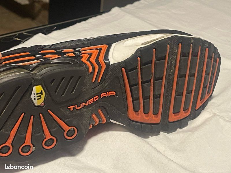 Nike Air Max Plus Tuned Air homme noir/orange EU 42,5 FV6914-001 (image 13)