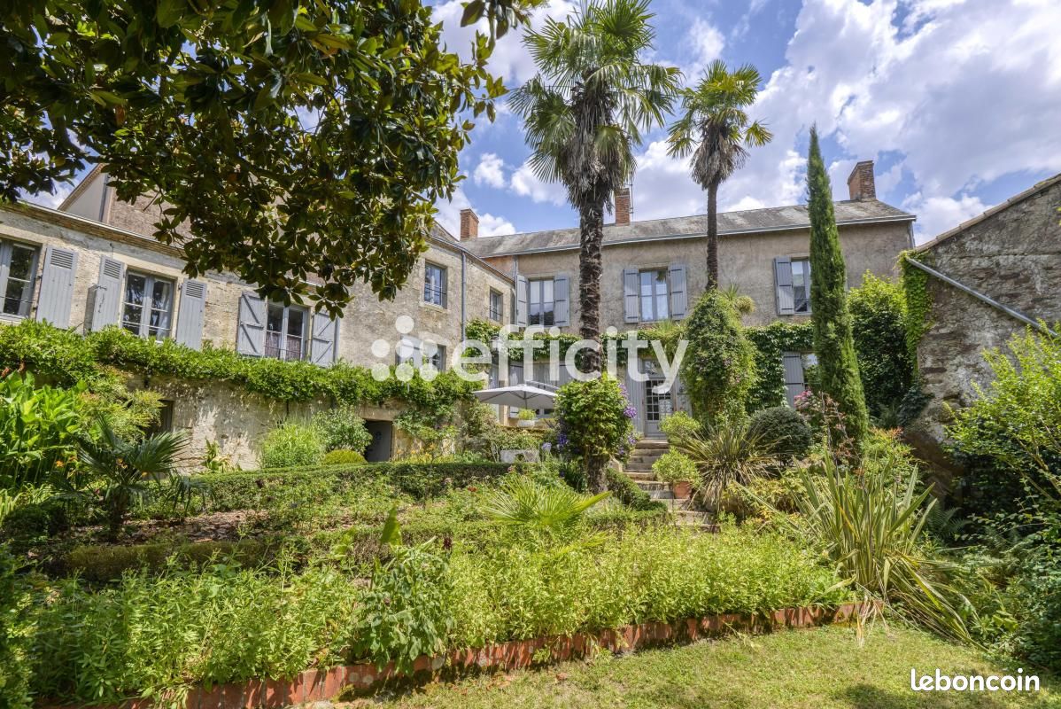 Maison 7 pièces 227 m² · à Montaigu-Vendée · 227 m² · 599 000 €