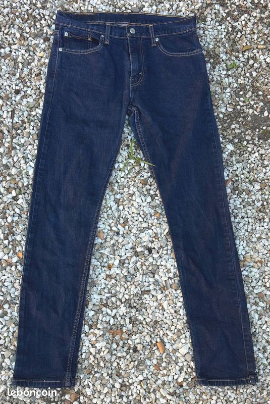 Superbe jean Levis 512 marine en parfait état (image 2)