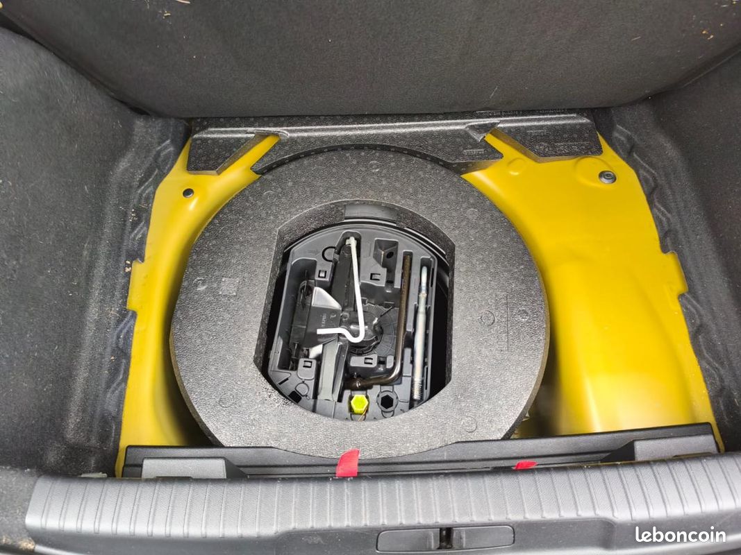 DS DS 3 CROSSBACK DS3 Crossback 1.2i PureTech 12V - 100 Performance Line PHASE 1 GARANTIE 6 MOIS (image 29)