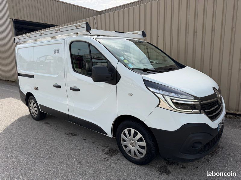 Renault Trafic III ph2 2.0 dci 120cv bvm6 Grand Confort / 1*main / Led Gps / Galerie échelle étagère / 2022 / 74.000km / révision effectuée / c.t ok / 15.000e ht 17.990e ttc Garantie 6 mois (image 1)