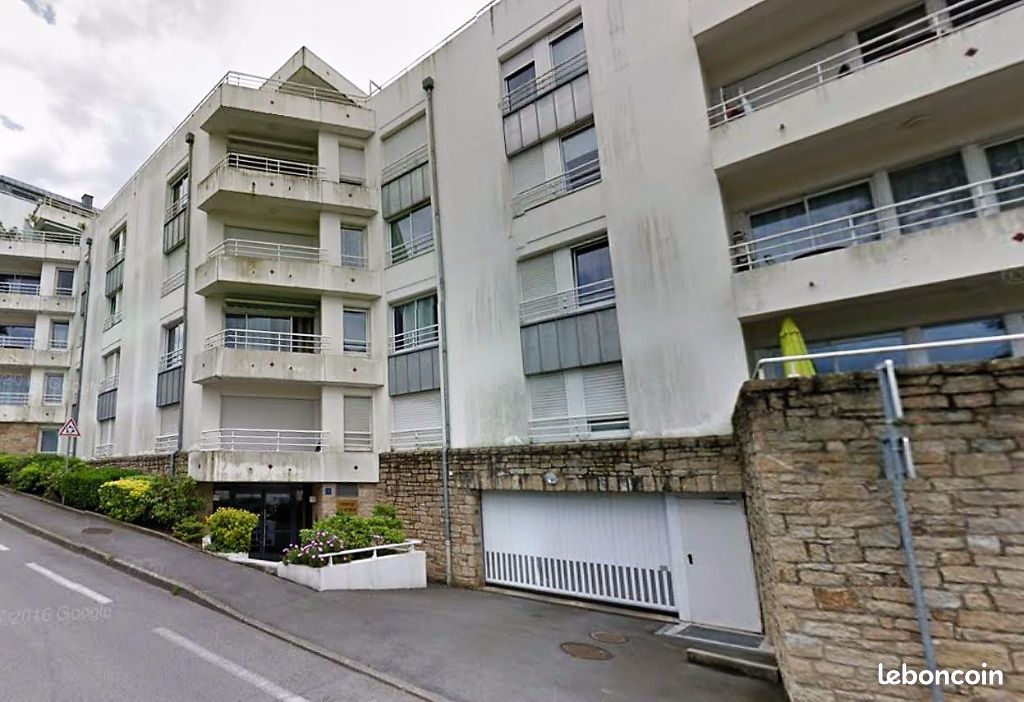 Parking 16 m² · à Vannes · 16 m² · 129 €/mois