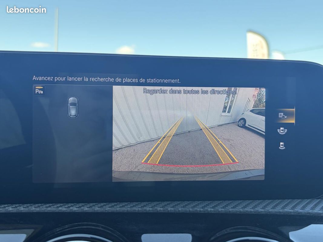 MERCEDES CLASSE A A180 - 136CH BV 7G-DCT Finition Business Line (image 34)