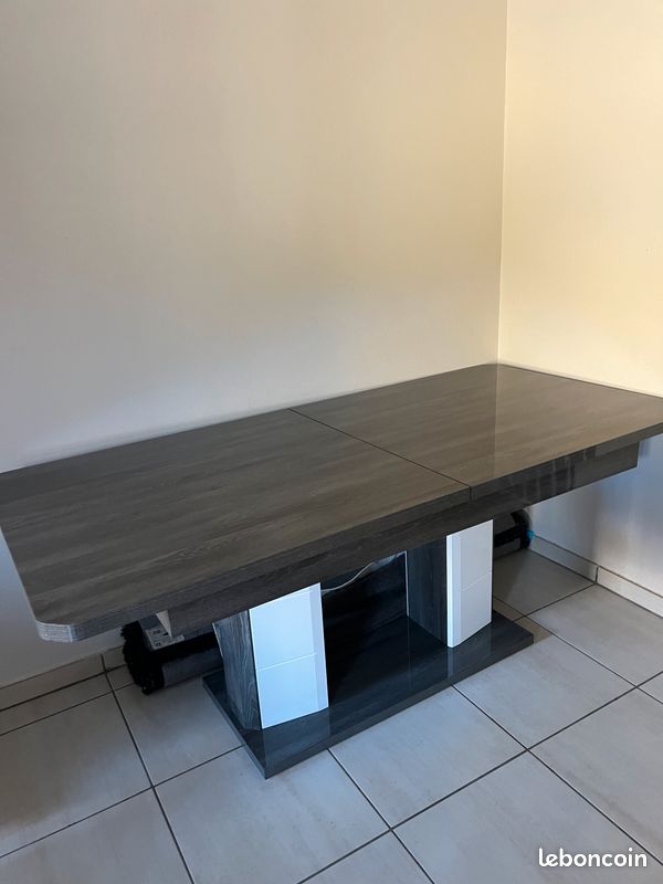 Table (image 2)
