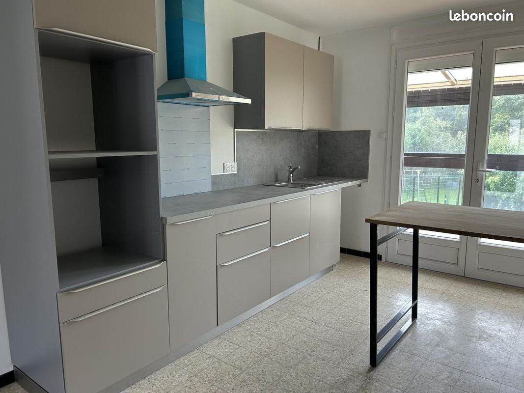 Maison 88 m² · à Pont-Noyelles · 88 m² · 895 €/mois