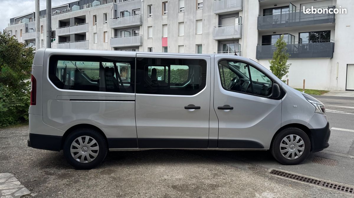 RENAULT TRAFIC COMBI 9 places 1.6 DCI 120 L2 ZEN / TVA Récupérable / DOUBLE PORTE LATERALE (image 2)