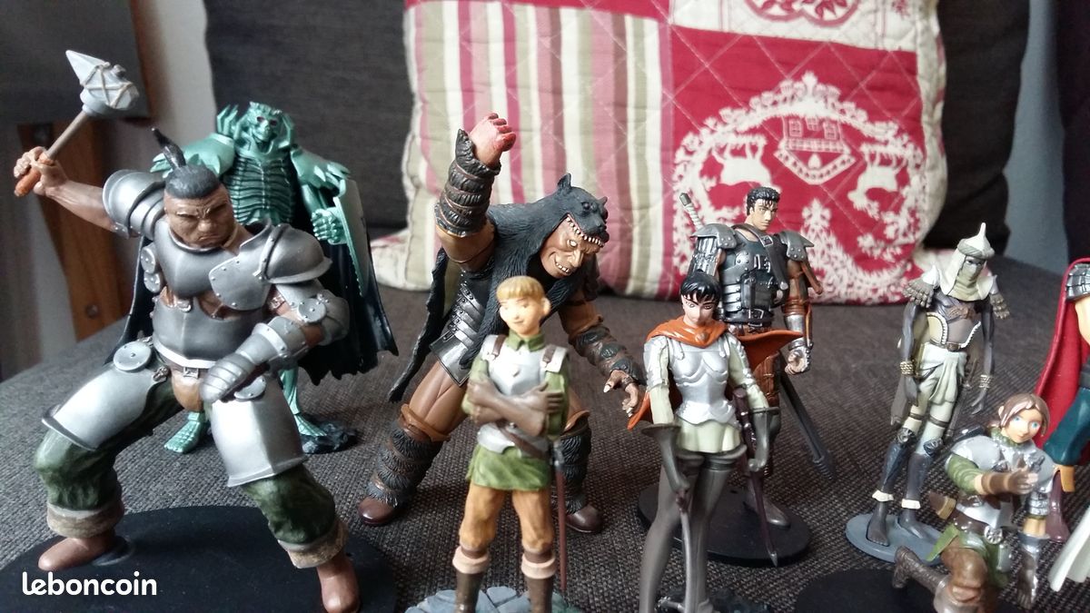 Figurines issues de l'animé Berserk (image 1)