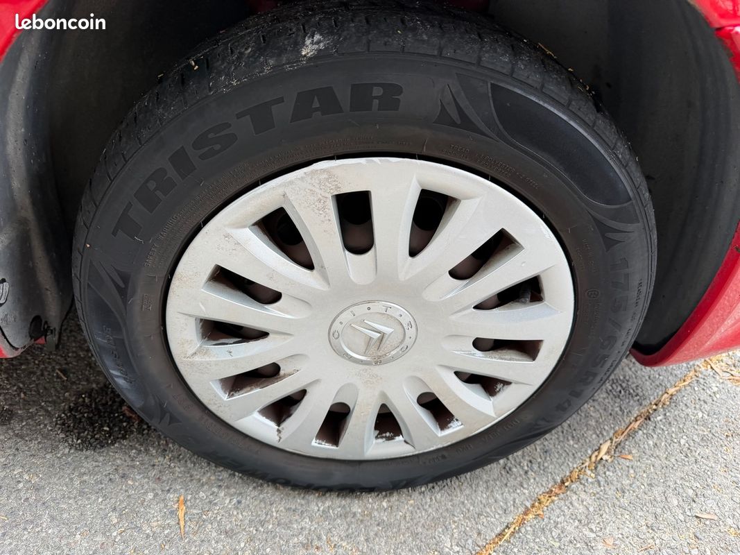 Citroën C2 1.4 i 75 CV / Ecran Navigation / CLIM / (image 14)
