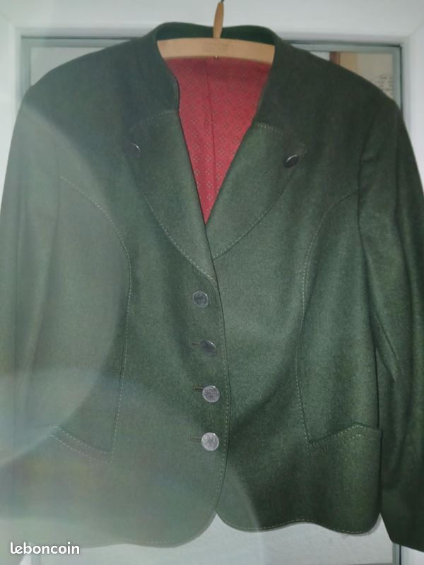 Veste Traditionnelle (image 1)