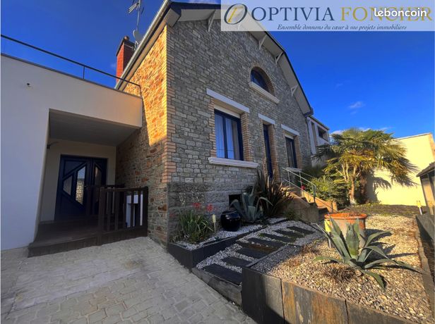 Propriété 8 pièces 214 m²