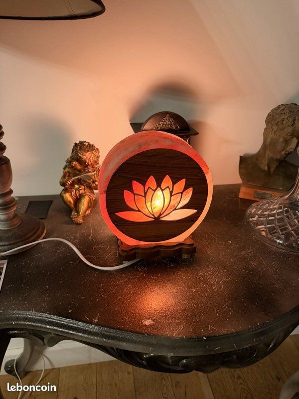 Lampe de Sel ronde Fleur de Lotus - 5KG Lampe de Sel ronde Fleur de Lotus - 5KG