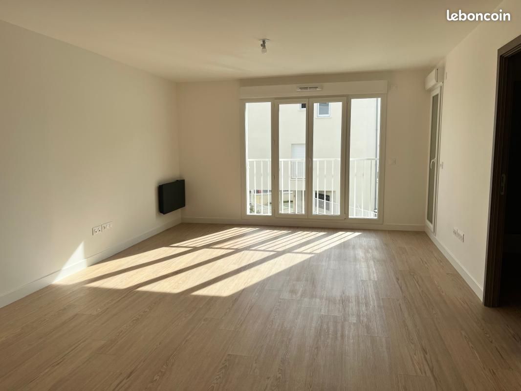 Appartement 2 pièces 49 m² · à Sainte-Geneviève-des-Bois · 49 m² · 886 €/mois