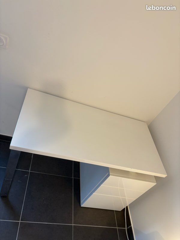 Bureau blanc (image 2)