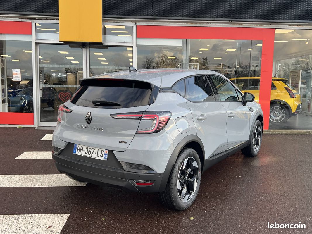 RENAULT Captur E-Tech full hybrid 160 ch Techno (image 3)