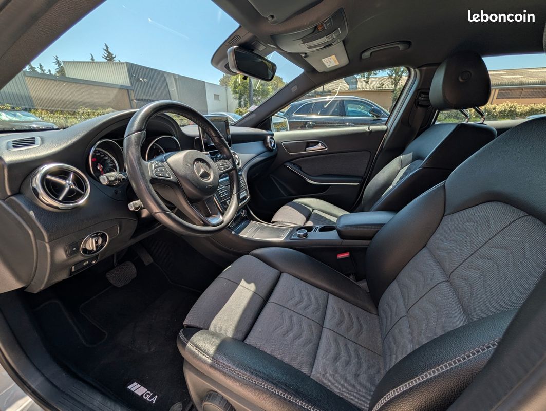 MERCEDES-BENZ CLASSE GLA 1.6 180 7-G DCT INSPIRATION 120CH - RADAR AV/Ar (image 26)