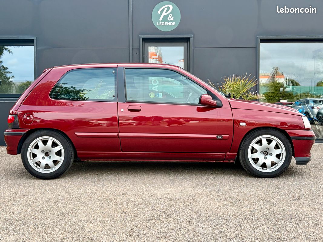 Renault CLIO 1.8 16S PHASE 2 FUTUR COLLECTOR (image 5)