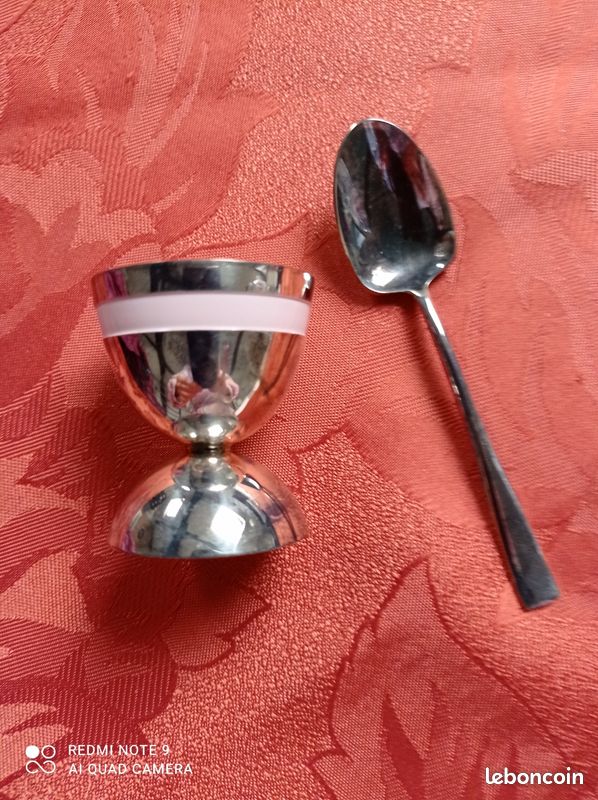Coquetier et cuillère (image 3)