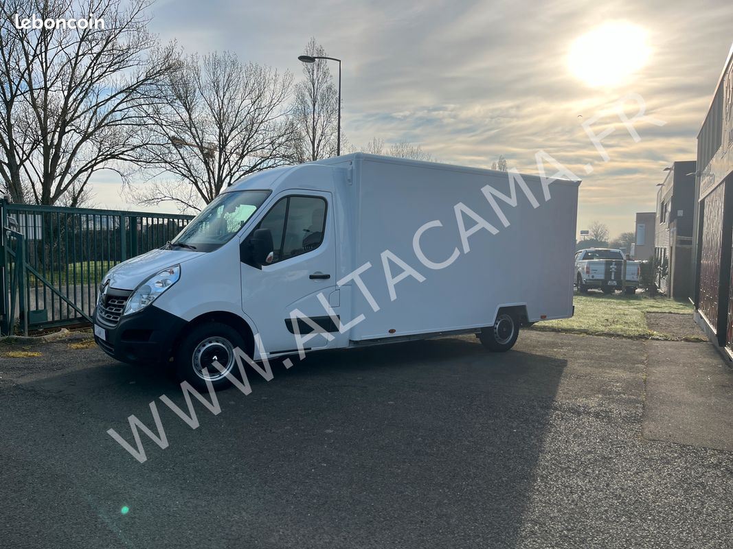 19 990 HT - RENAULT MASTER L3H2 17m3 130CV PORTE LATERALE BLANCHISSERIE RAMPE TRANSPORT DE LINGE - PAROIES LAVABLES (image 1)