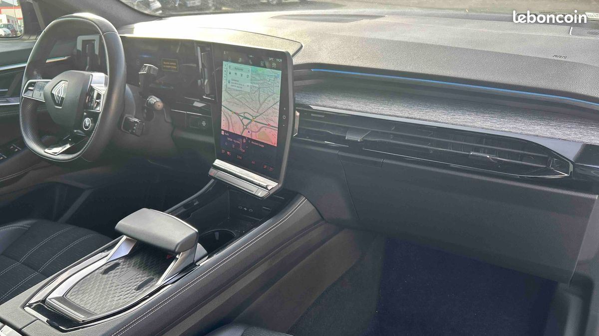 RENAULT Austral E-Tech hybrid 200 Techno (image 34)