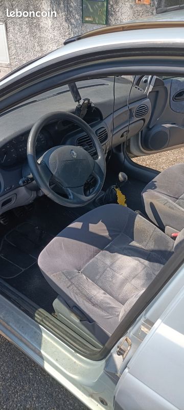 Renault Megane Classic (image 3)