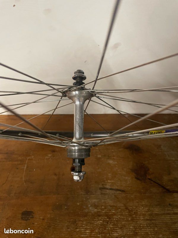 CAMPAGNOLO NEUTRON ULTRA Clincher Shimano 11 vitesses jeu de roues EUR
