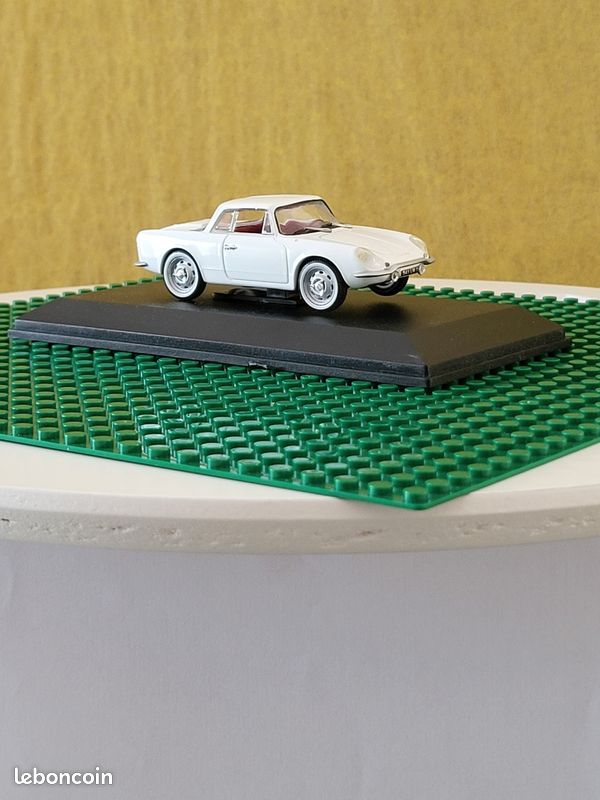 RENAULT ALPINE A 108 GRIGIO #122 REF.A 07 VEREM SCALA 1/43