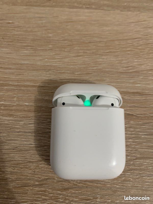 AirPods (2e génération) (image 3)