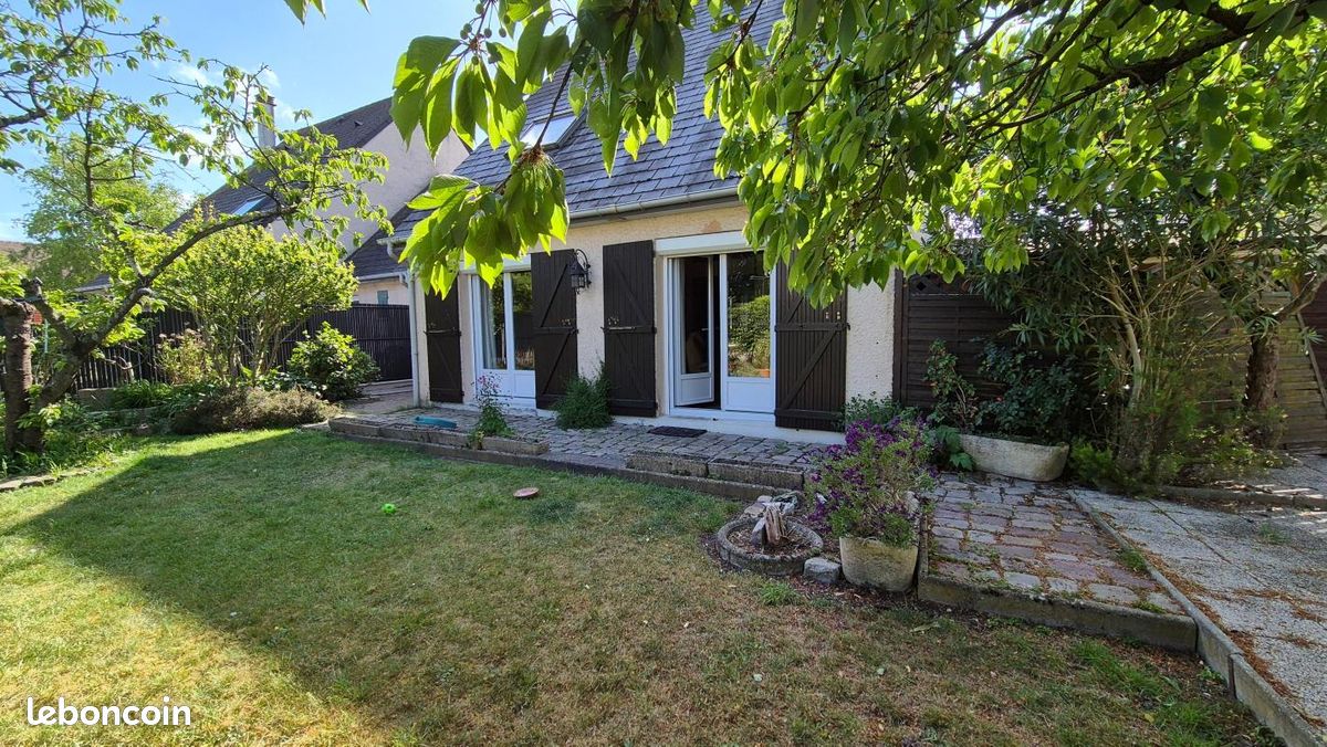 Maison 5 pièces 106 m² · à Saint-Aubin-lès-Elbeuf · 106 m² · 180 000 €