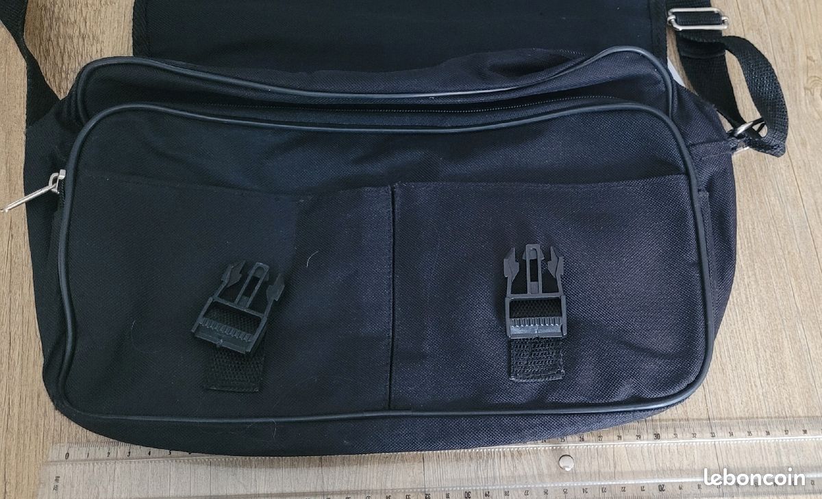 Sac à bandoulière noir multipoches marque Firenze (image 2)
