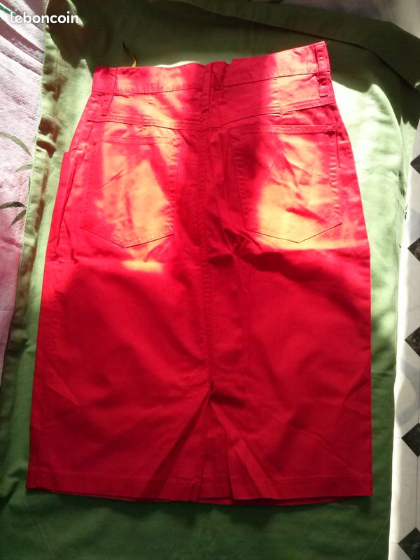 Jupe rouge rose C&A neuve (image 3)