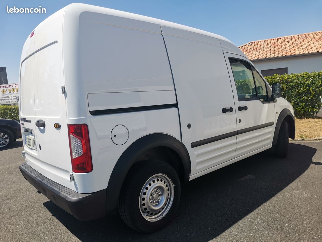 Ford Transit Connect 90T230 Embrayage Neuf Clim (image 3)
