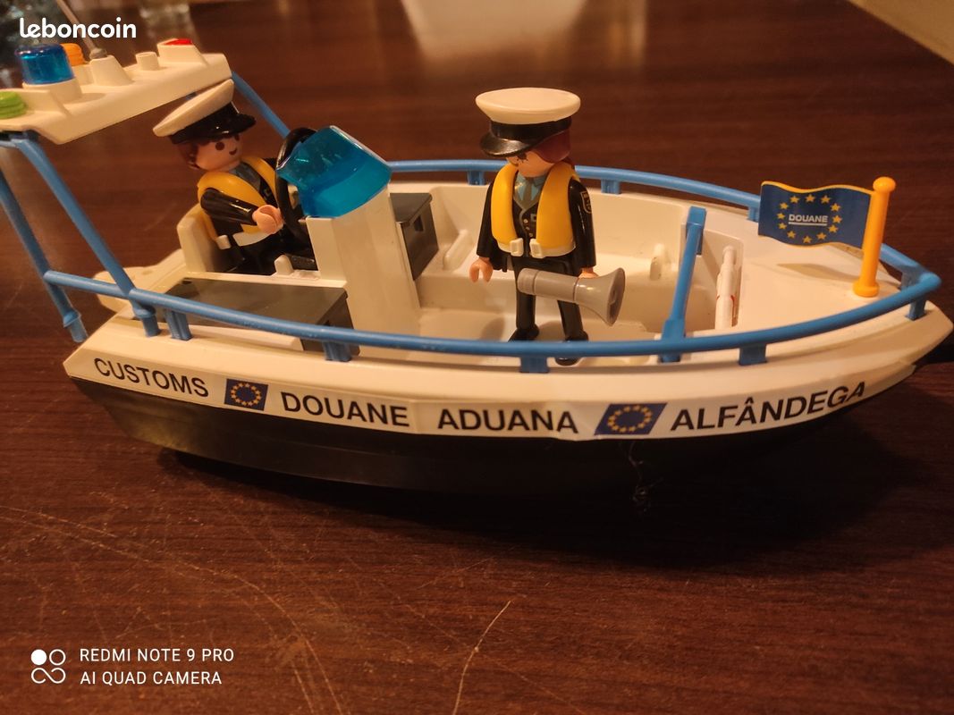 Bateau de douaniers playmobil (image 1)