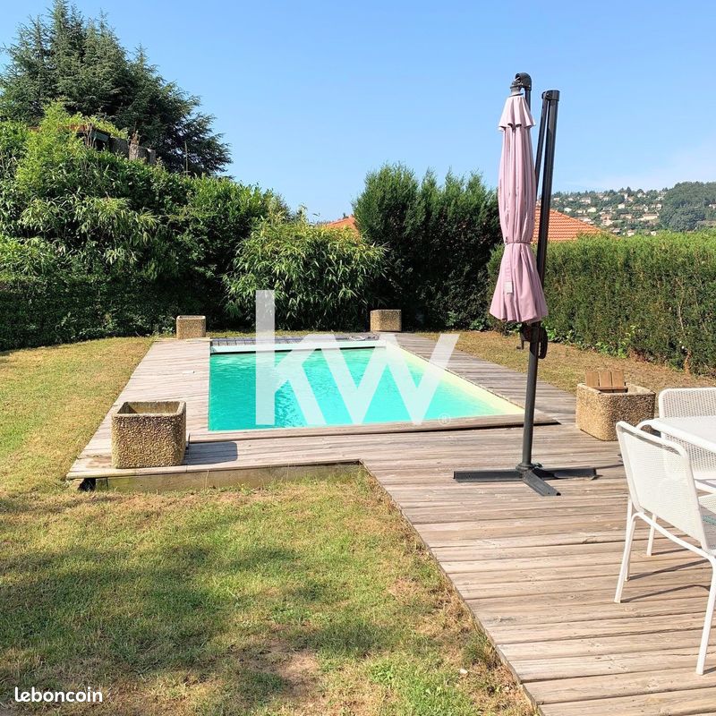 Appartement 5 pièces 122 m² · à Villars · 122 m² · 369 000 €
