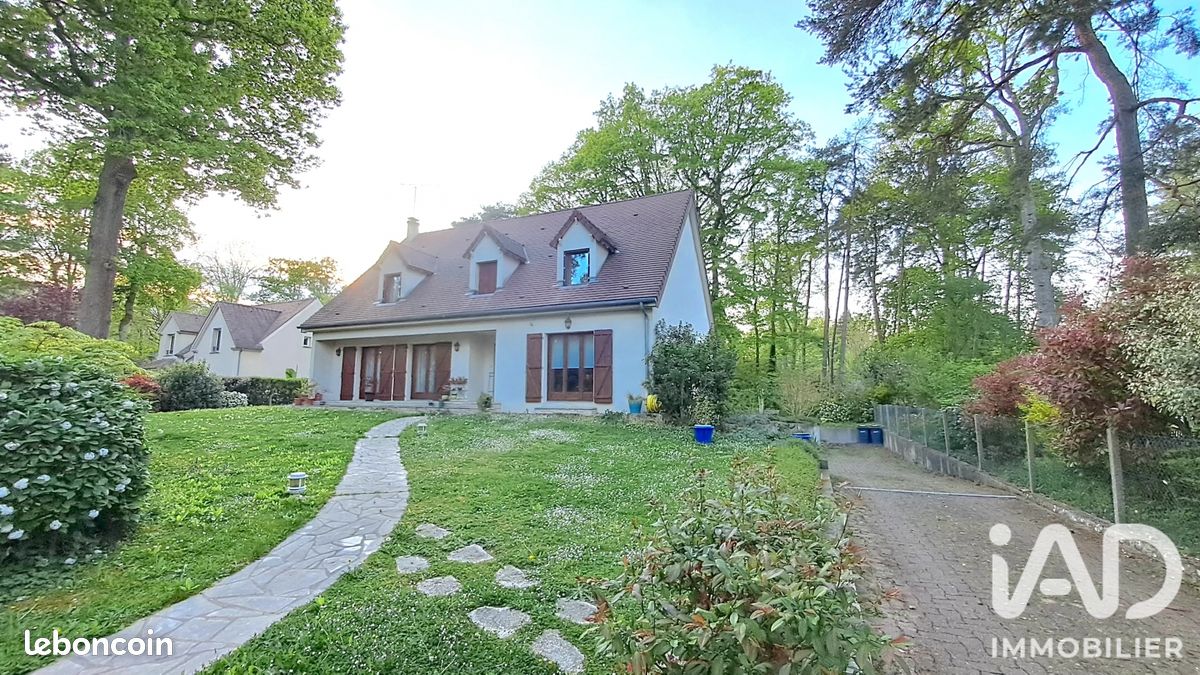 Maison 9 pièces 220 m² · à Bures-sur-Yvette · 220 m² · 995 000 €