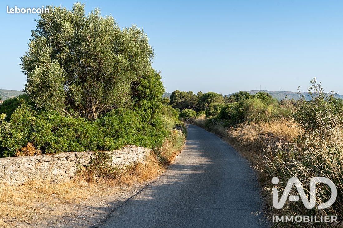 Terrain 216 m² · à Poussan · 216 m² · 135 000 €