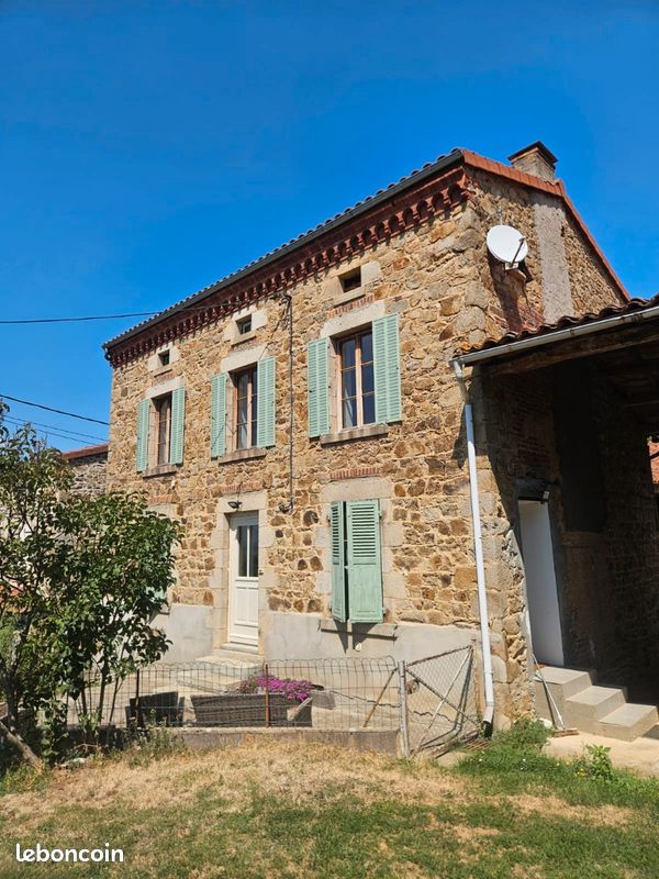 Maison 4 pièces 90 m² · à Issoire · 90 m² · 800 €