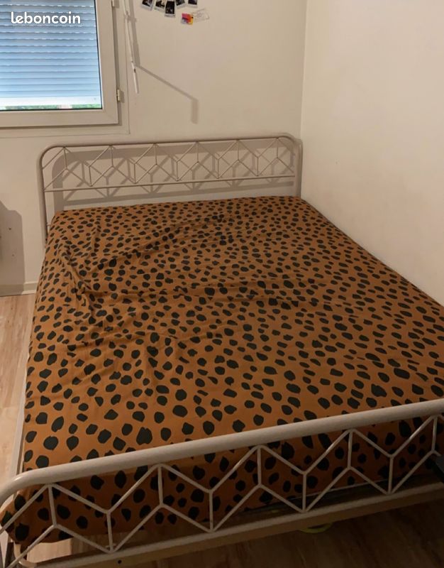 Lit et matelas (marque : 1 Dreamea Delta Matelas 140x190cm) (image 1)
