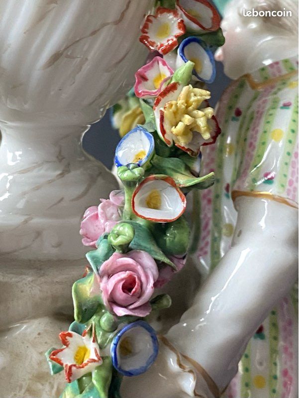 Belle groupe en porcelaine ancienne polychrome de Saxonie (image 7)