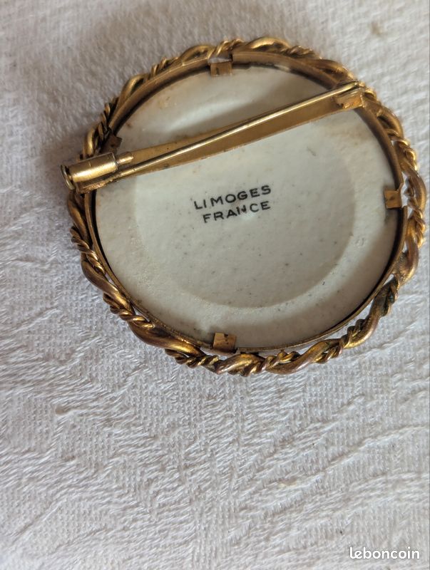 Bijoux broche ancienne porcelaine de limoges - Montres & Bijoux