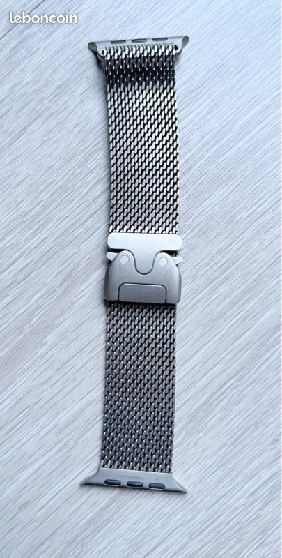 Apple Watch Ultra Bracelet Milanais en titane naturel M (image 1)