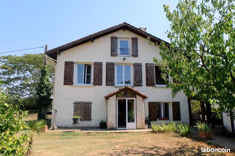 Maison 9 pièces 180 m² · à Clairac · 180 m² · 299 600 €