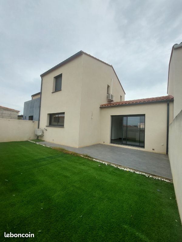 Maison 3 pièces 82 m² · à Pia · 82 m² · 1 200 €/mois