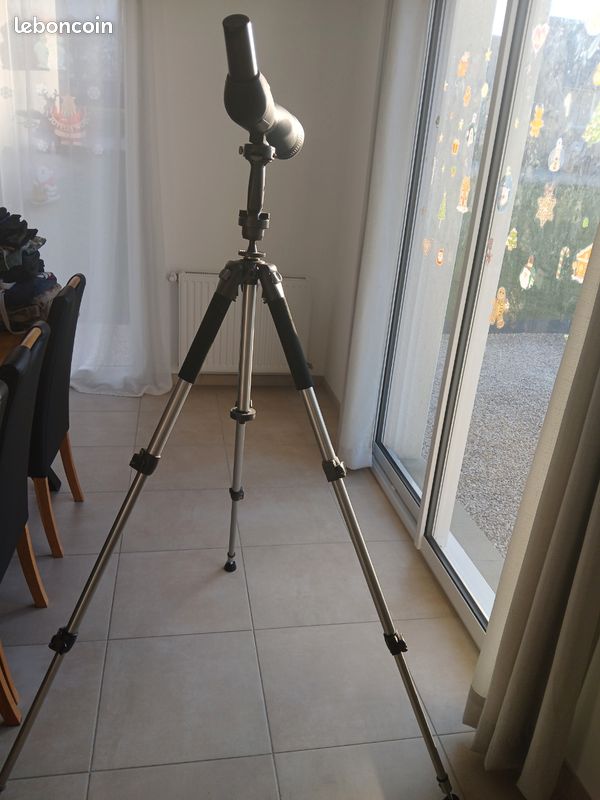 Longue-vue/monoculaire Paralux 30x30 Avec Trépied Métal Pliant Et étui Cuir - Occasion