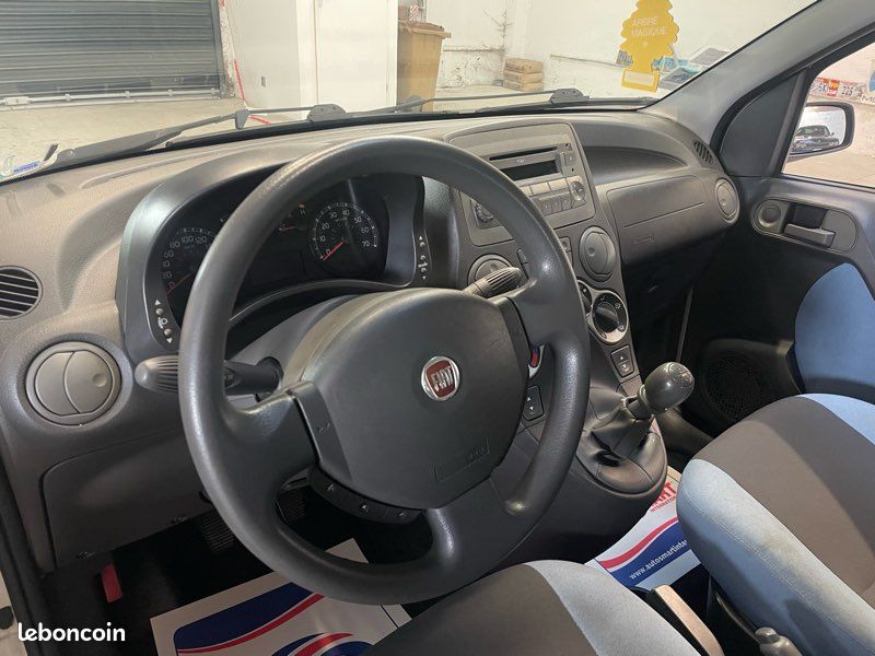Fiat Panda 1,2i Essence 60 Chvx « Climatisation,Jantes aluminium » (image 5)