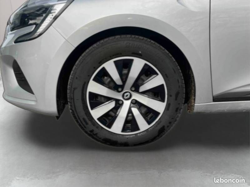 Renault Clio TCe 90 Equilibre (image 13)