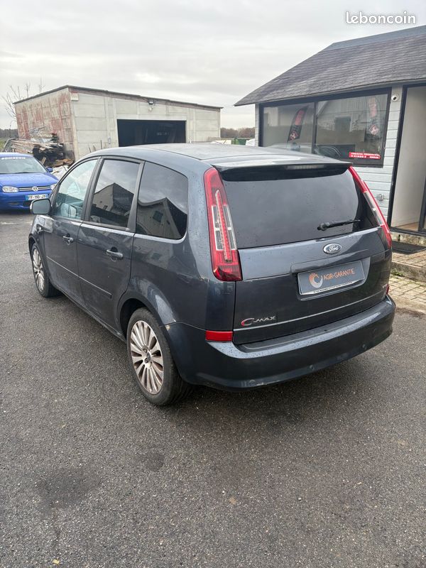 Ford C-Max (image 4)