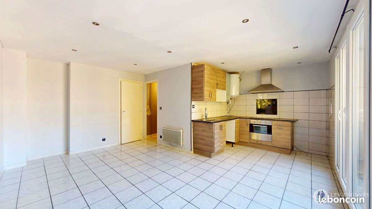 Appartement 3 pièces 46 m² · à Seyssinet-Pariset · 46 m² · 75 000 €